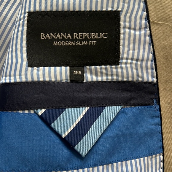 Men’s Banana Republic, tan blazer - Picture 3 of 10